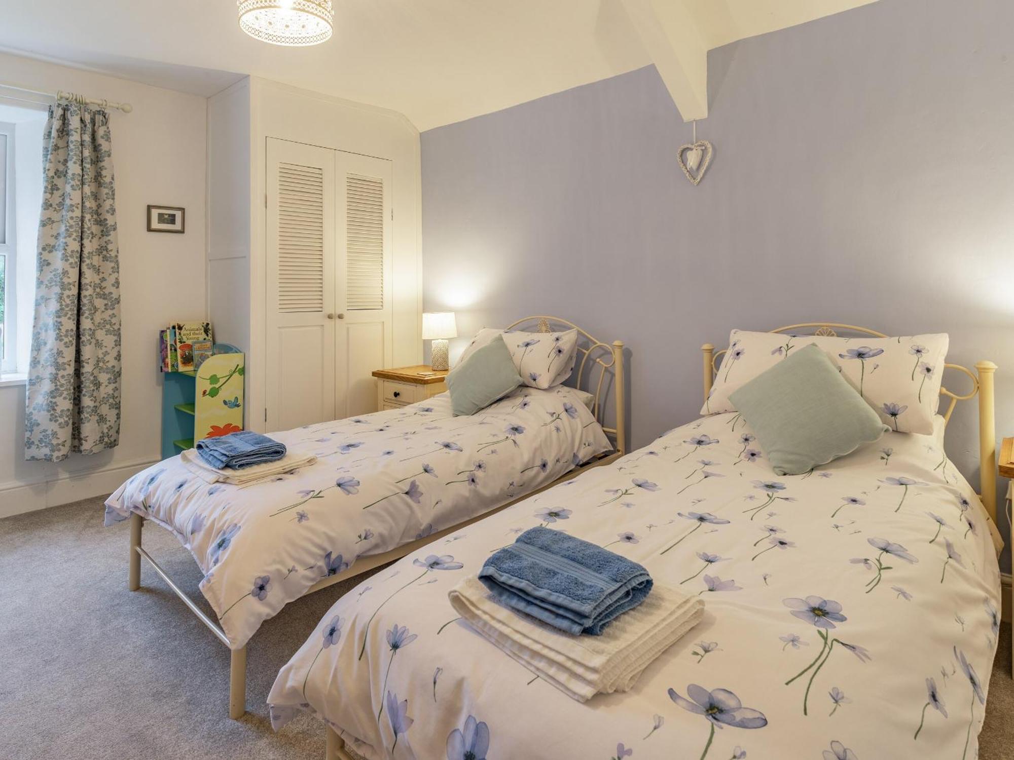Pwll Farmhouse Llanllawdog Dış mekan fotoğraf